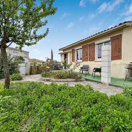 Maison Avec Jardin, A 1km Des Plages