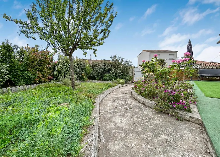 Maison Avec Jardin, A 1km Des Plages Apartment *